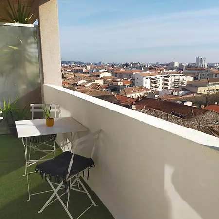 Apartmán T3 Proche Arenes - Parking Gratuit Nîmes